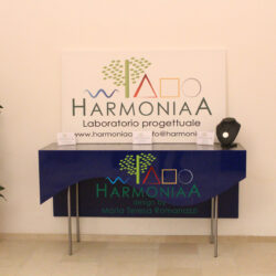 Harmoniaa Consolle Kan Design Maria Teresa Romanazzi